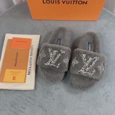 Louis Vuitton Slippers